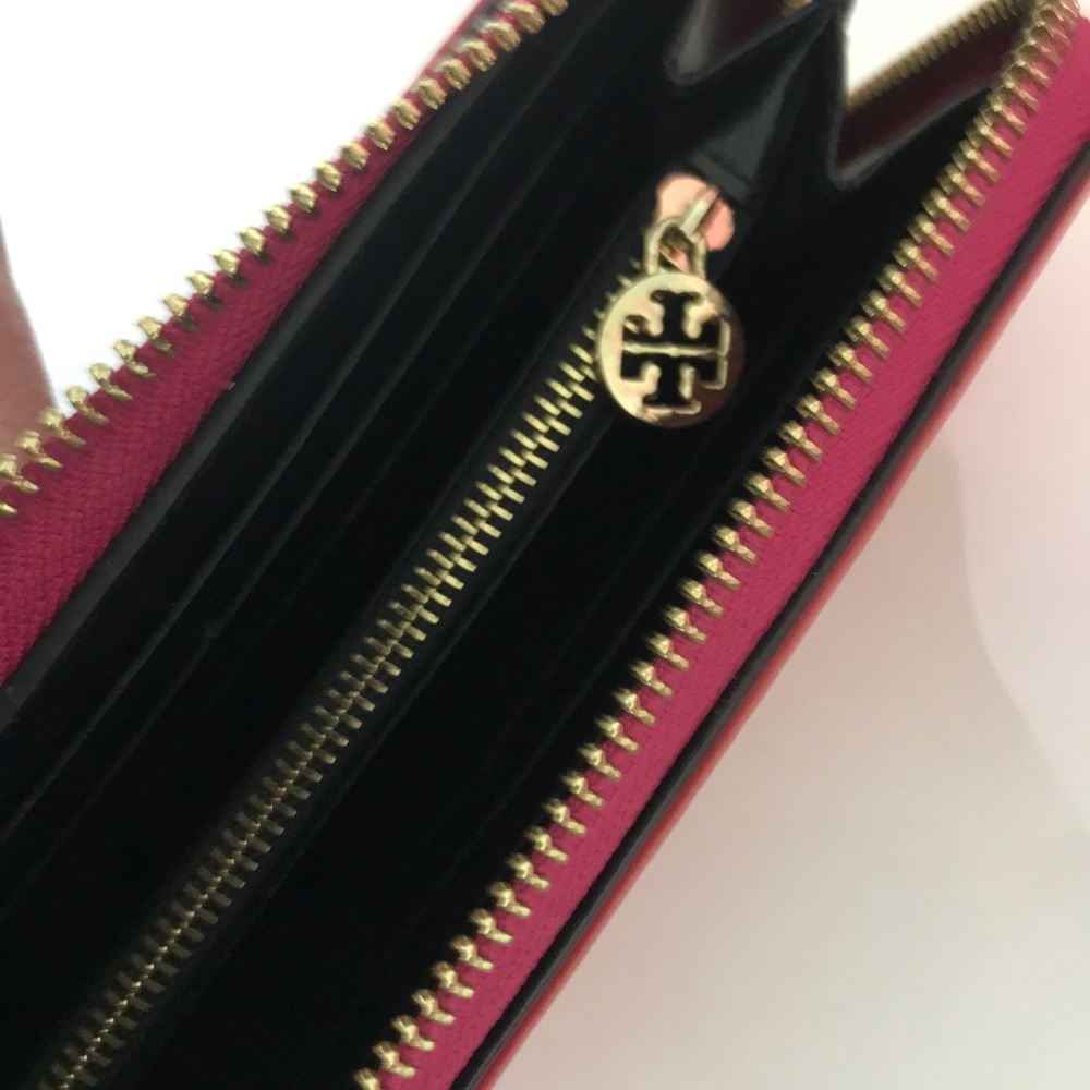 Tory Butch  wallet - Picture 9 of 10